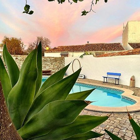 Bed and Breakfast Casa Do Torreao Salir Esterno foto